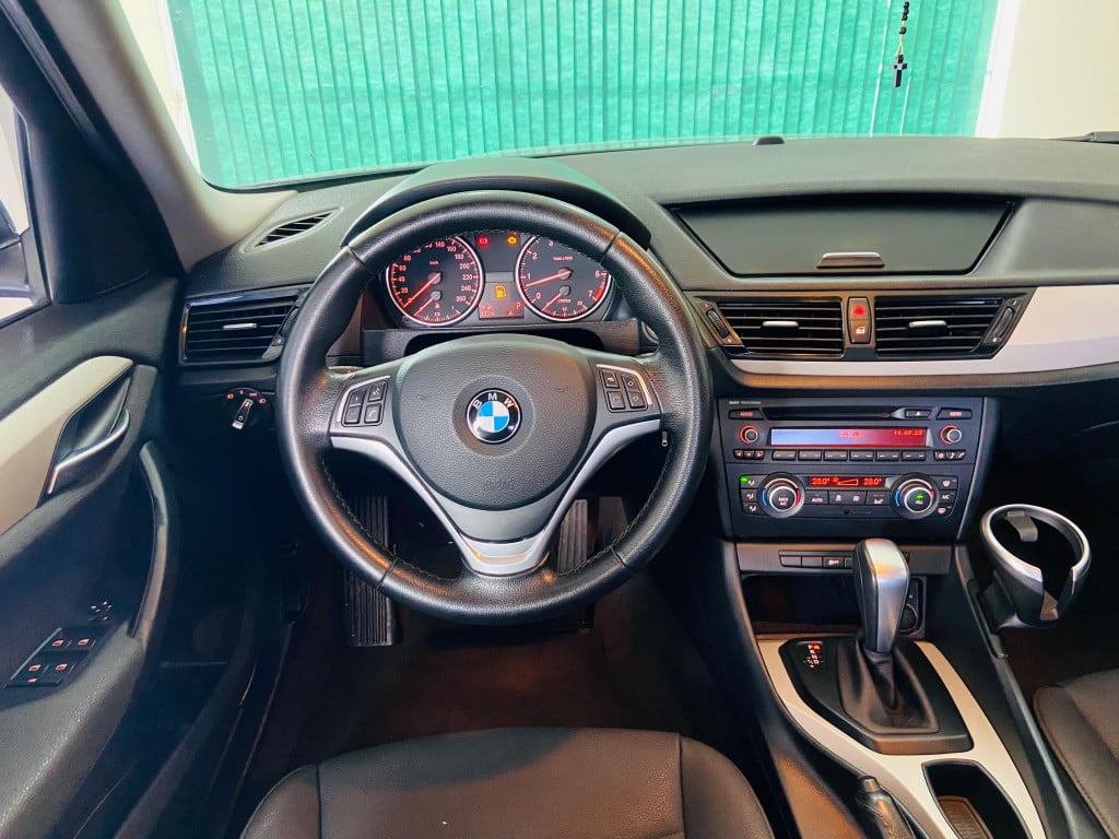 Imagem do veículo BMW X1 2.0 16V GASOLINA SDRIVE18I 4P AUTOMÁTICO