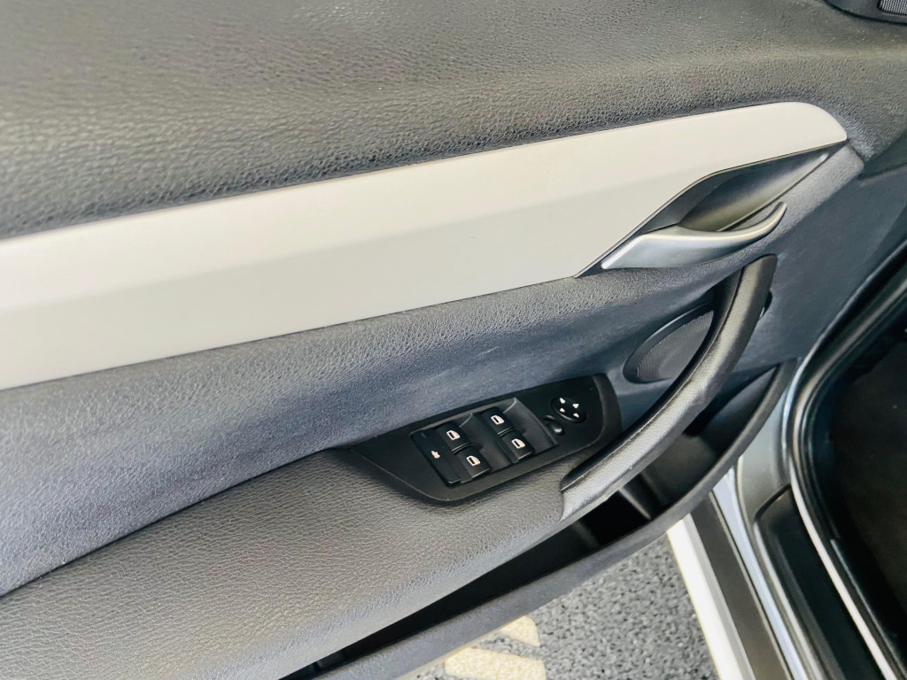 Imagem do veículo BMW X1 2.0 16V GASOLINA SDRIVE18I 4P AUTOMÁTICO