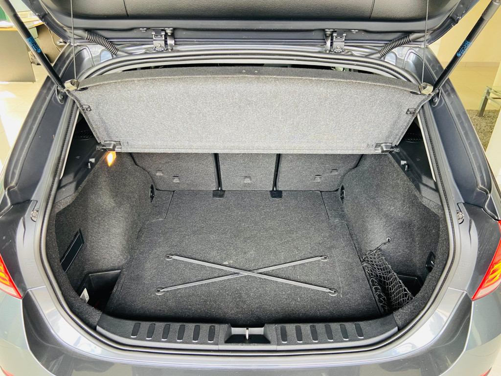 Imagem do veículo BMW X1 2.0 16V GASOLINA SDRIVE18I 4P AUTOMÁTICO