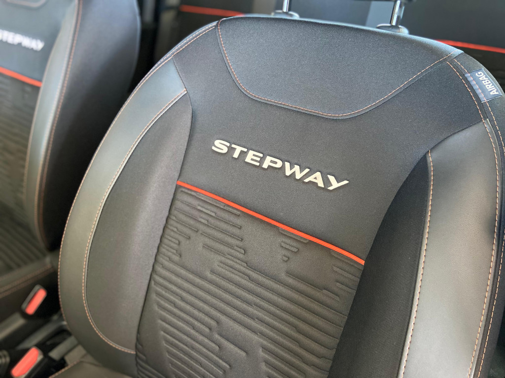 Imagem do veículo RENAULT SANDERO 1.6 16V SCE FLEX STEPWAY ZEN MANUAL