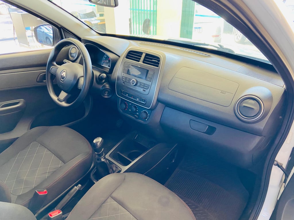 Imagem do veículo RENAULT KWID 1.0 12V SCE FLEX ZEN MANUAL