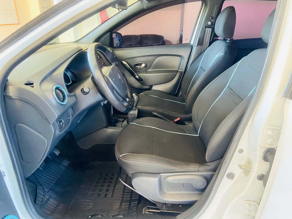 Imagem do veículo RENAULT SANDERO 1.0 12V SCE FLEX EXPRESSION MANUAL