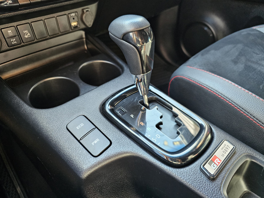 Imagem do veículo TOYOTA HILUX 2.8 GR SPORT 4X4 CD 16V DIESEL 4P AUTOMÁTICO