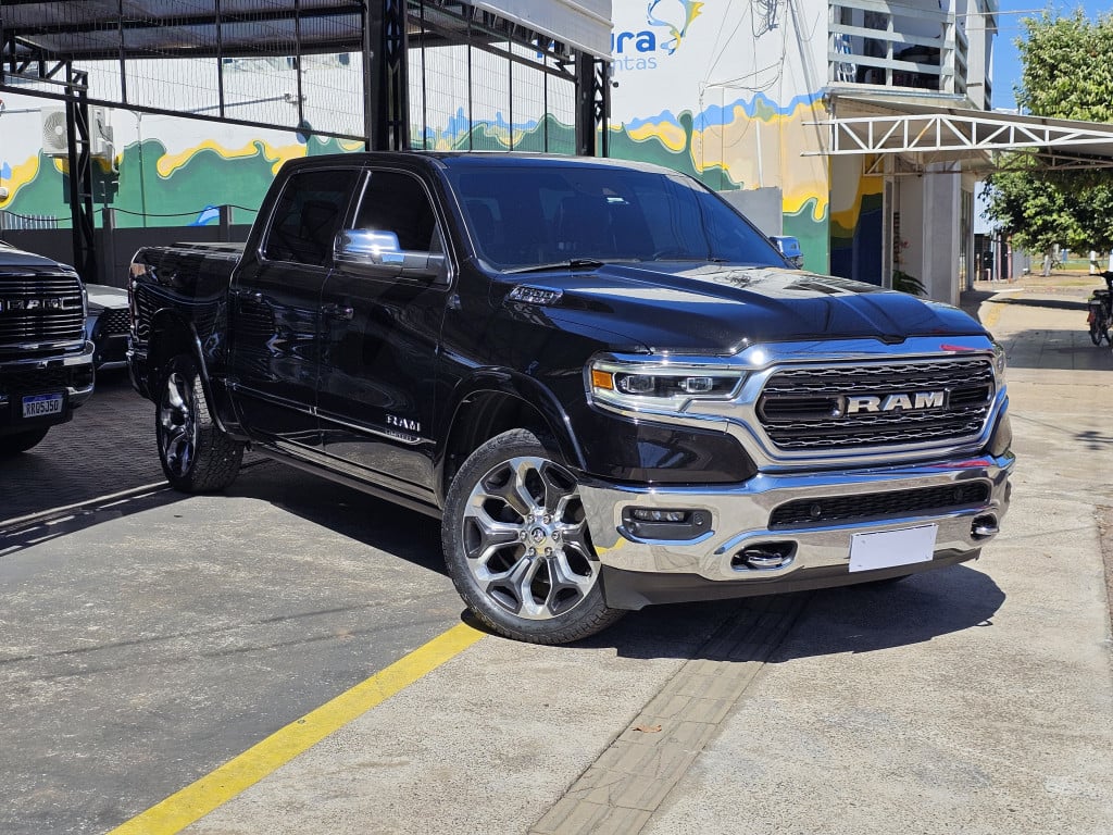 Imagem do veículo RAM 1500 5.7 V8 GASOLINA LIMITED CD 4X4 AUTOMÁTICO