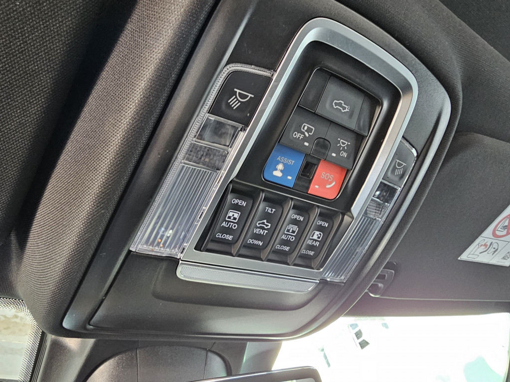 Imagem do veículo RAM 1500 5.7 V8 GASOLINA LIMITED CD 4X4 AUTOMÁTICO