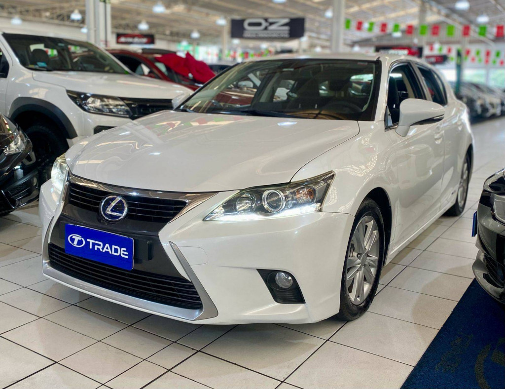 Lexus Ct200h 2014