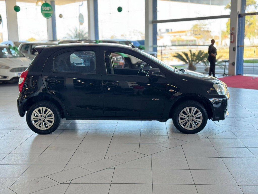 Imagem do veículo Toyota Etios Hb X 13l Mt 2017