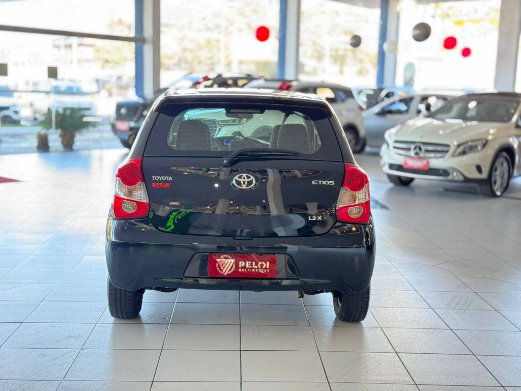 Imagem do veículo Toyota Etios Hb X 13l Mt 2017