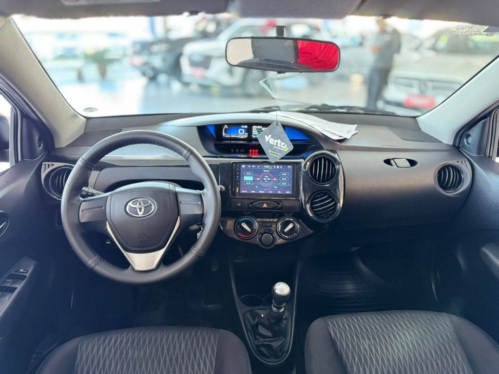 Imagem do veículo Toyota Etios Hb X 13l Mt 2017
