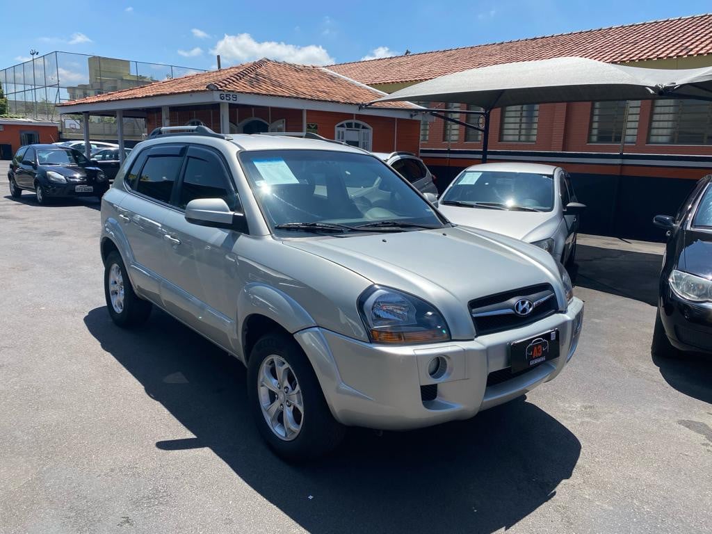 Imagem do veículo HYUNDAI TUCSON 2.0 MPFI GLS 16V 143CV 2WD FLEX 4P AUTOMÁTICO