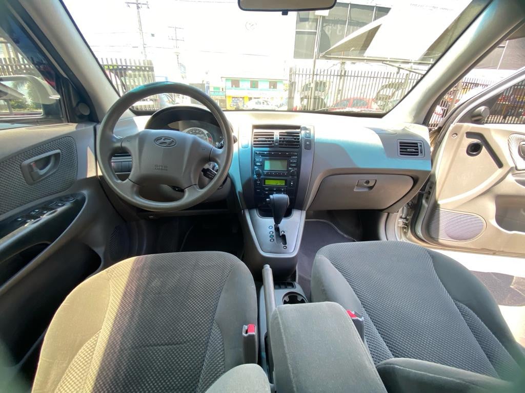 Imagem do veículo HYUNDAI TUCSON 2.0 MPFI GLS 16V 143CV 2WD FLEX 4P AUTOMÁTICO