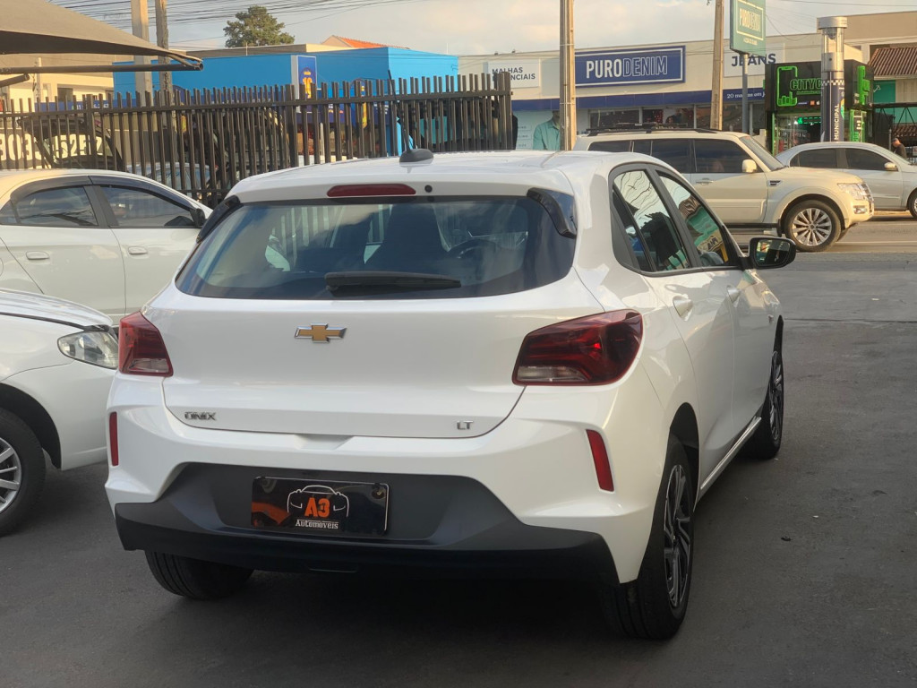 Imagem do veículo CHEVROLET ONIX 1.0 FLEX LT MANUAL