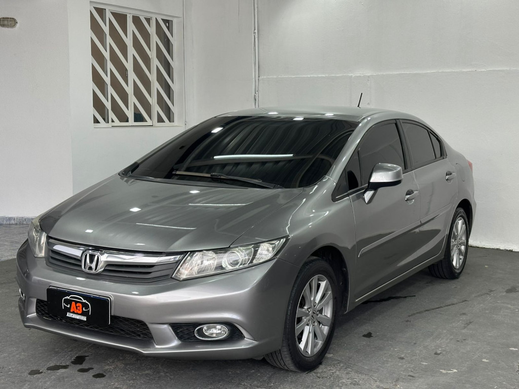Imagem do veículo HONDA CIVIC 1.8 LXS 16V FLEX 4P MANUAL