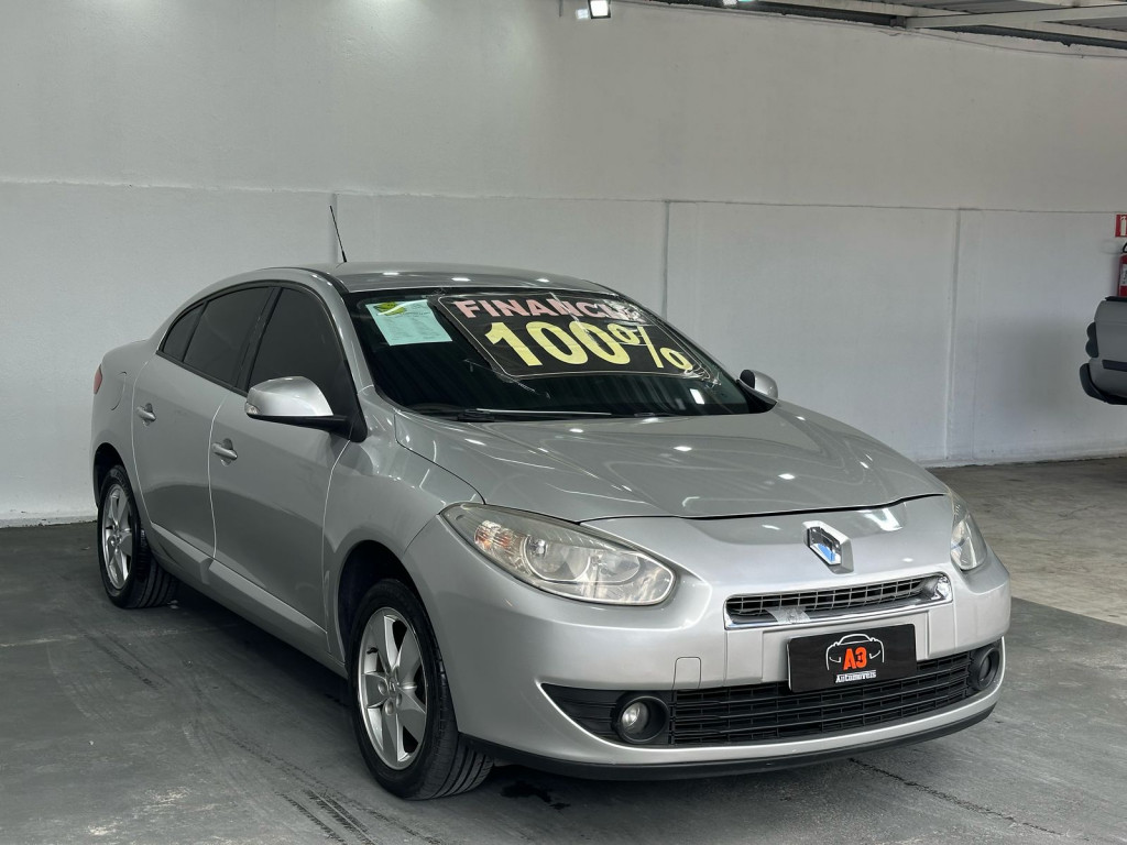Imagem do veículo RENAULT FLUENCE 2.0 DYNAMIQUE 16V FLEX 4P MANUAL