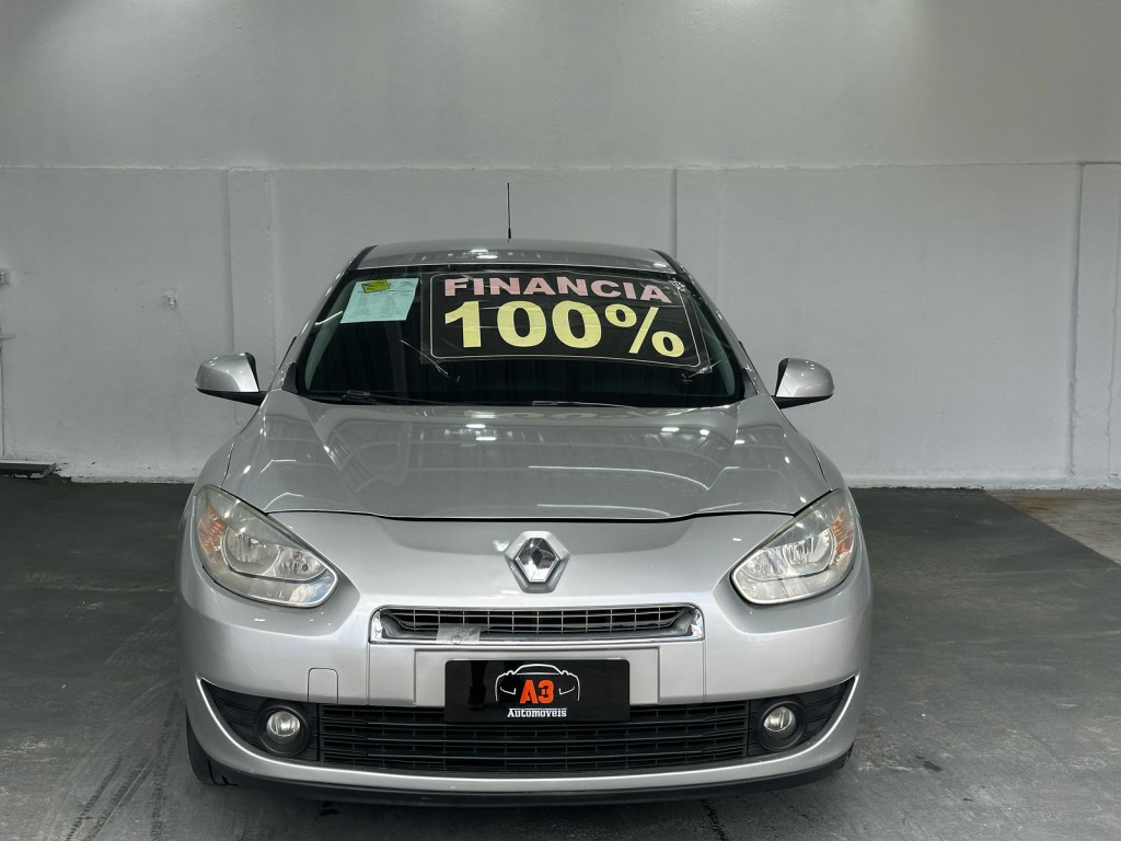 Imagem do veículo RENAULT FLUENCE 2.0 DYNAMIQUE 16V FLEX 4P MANUAL