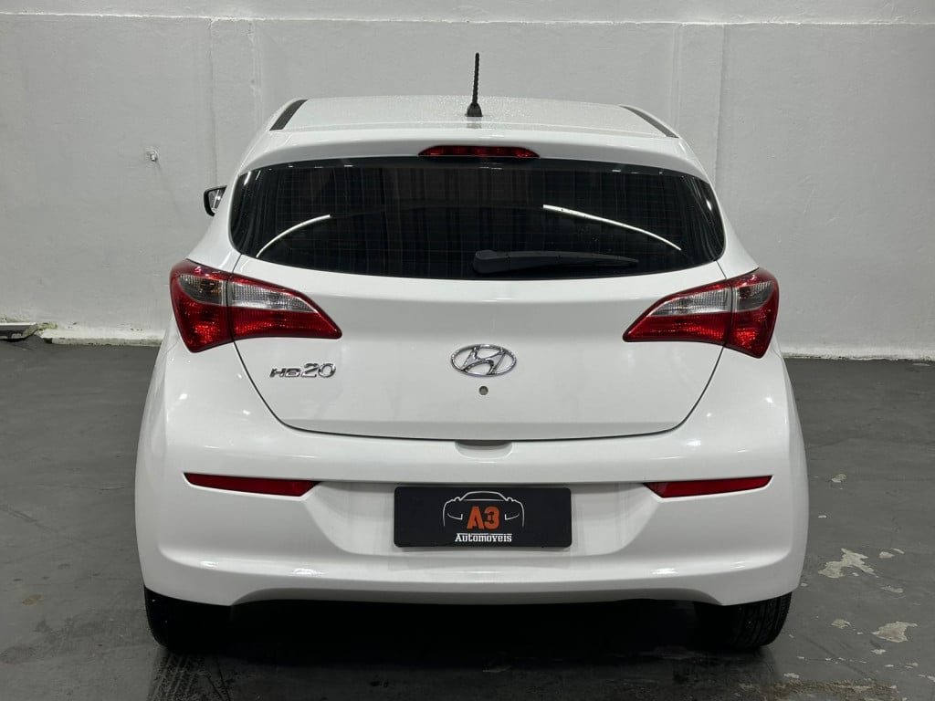 Imagem do veículo HYUNDAI HB20 1.0 COMFORT 12V FLEX 4P MANUAL