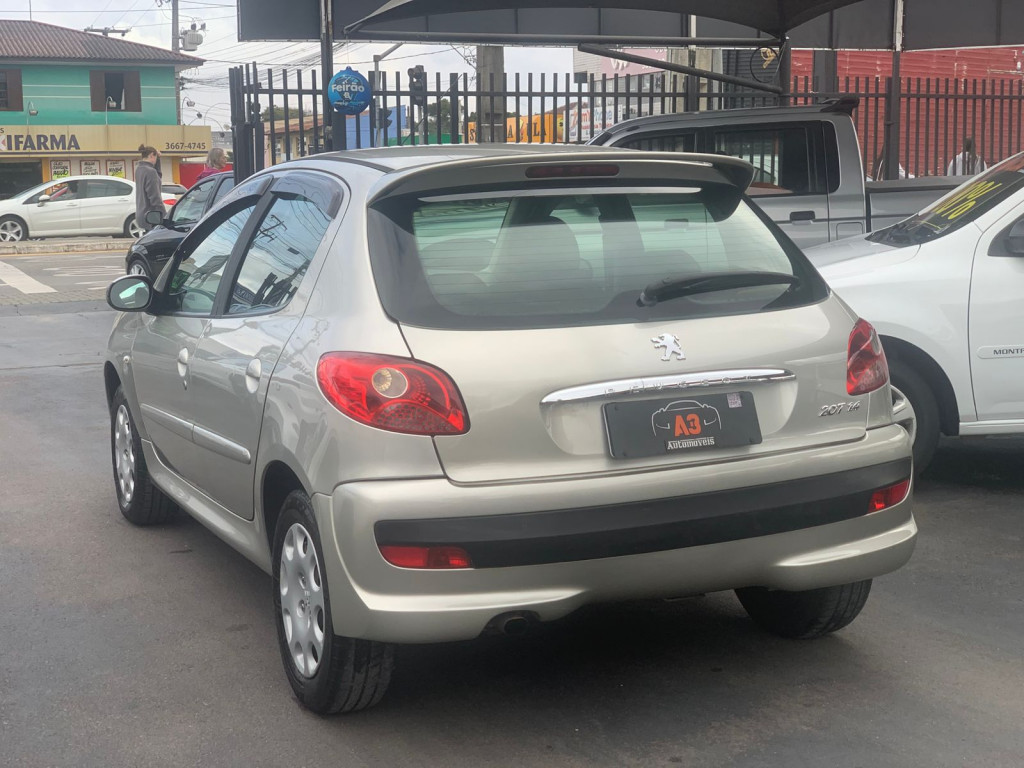 Imagem do veículo PEUGEOT 207 1.4 XR 8V FLEX 4P MANUAL