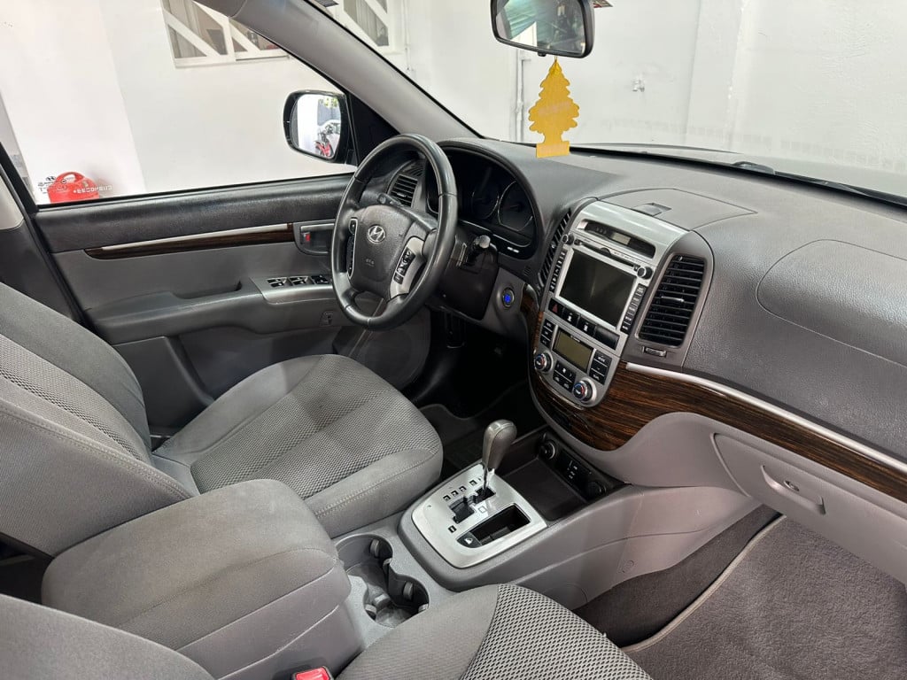Imagem do veículo HYUNDAI SANTA FÉ 2.4 MPI 2WD 16V GASOLINA 4P AUTOMÁTICO