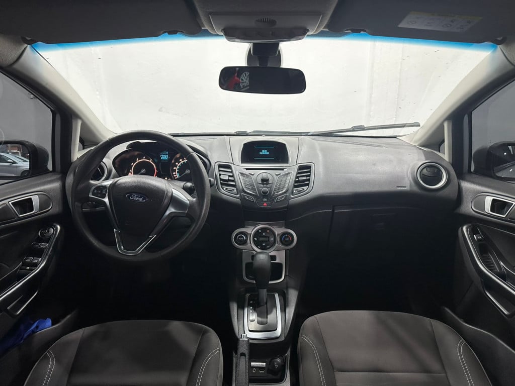 Imagem do veículo FORD FIESTA 1.6 SE HATCH 16V FLEX 4P AUTOMÁTICO