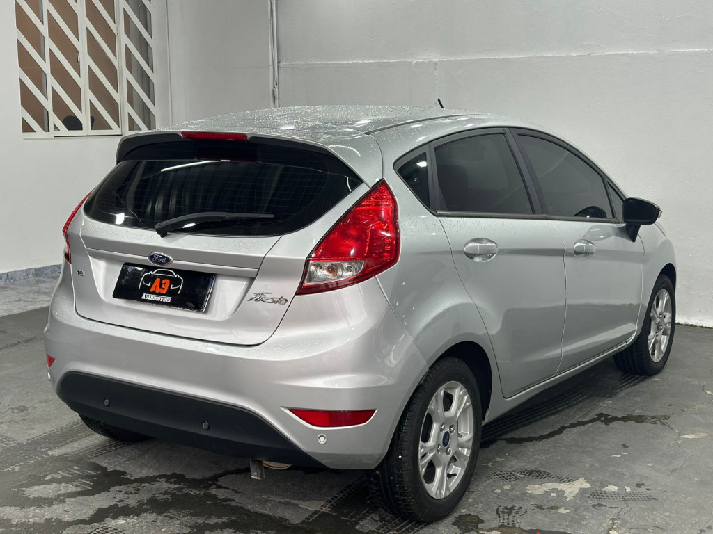 Imagem do veículo FORD FIESTA 1.6 SE HATCH 16V FLEX 4P AUTOMÁTICO