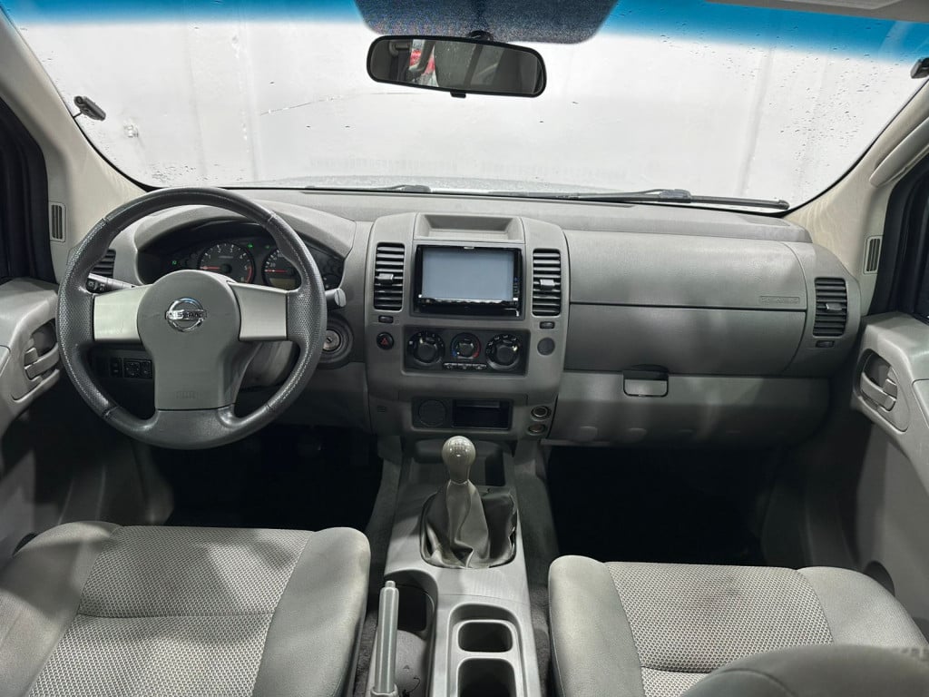 Imagem do veículo NISSAN FRONTIER 2.5 XE 4X2 CD TURBO ELETRONIC DIESEL 4P MANUAL
