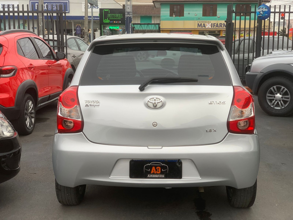 Imagem do veículo TOYOTA ETIOS 1.3 X 16V FLEX 4P MANUAL