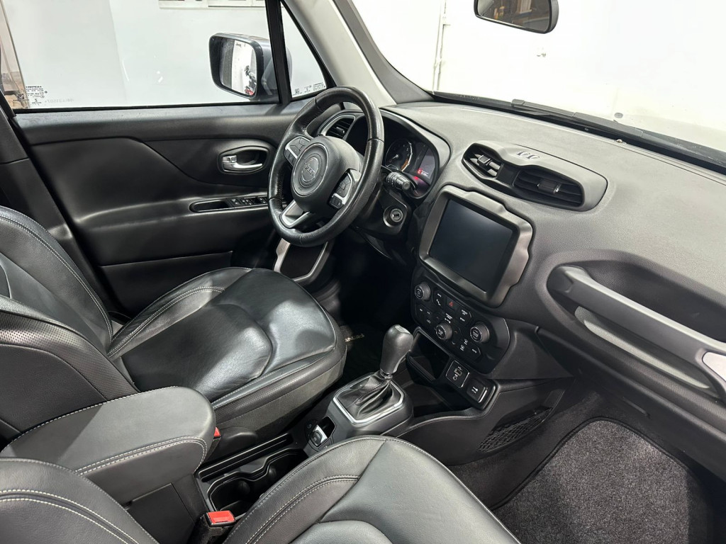 Imagem do veículo JEEP RENEGADE 1.8 16V FLEX LONGITUDE 4P AUTOMÁTICO