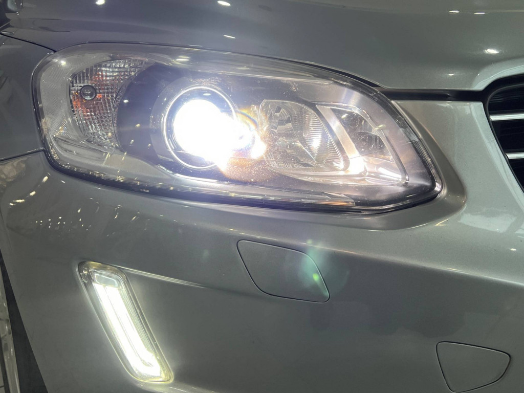 Imagem do veículo Volvo Xc60 2.0 T5 Mom 2016