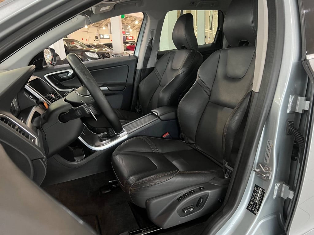 Imagem do veículo Volvo Xc60 2.0 T5 Mom 2016