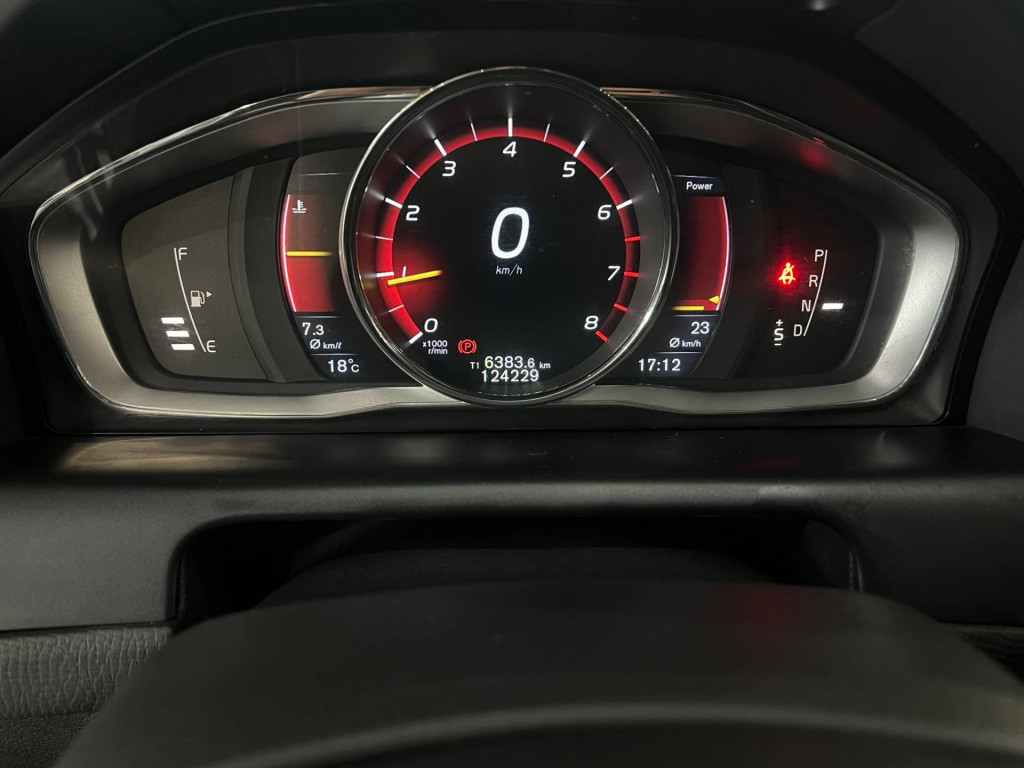 Imagem do veículo Volvo Xc60 2.0 T5 Mom 2016