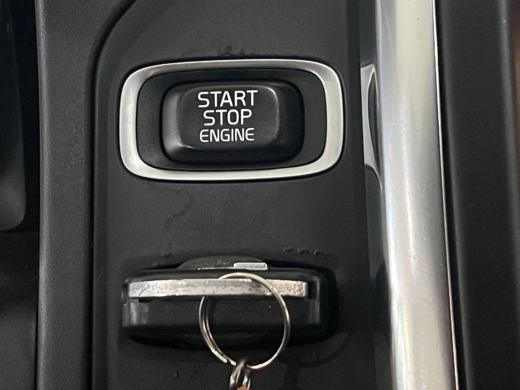 Imagem do veículo Volvo Xc60 2.0 T5 Mom 2016