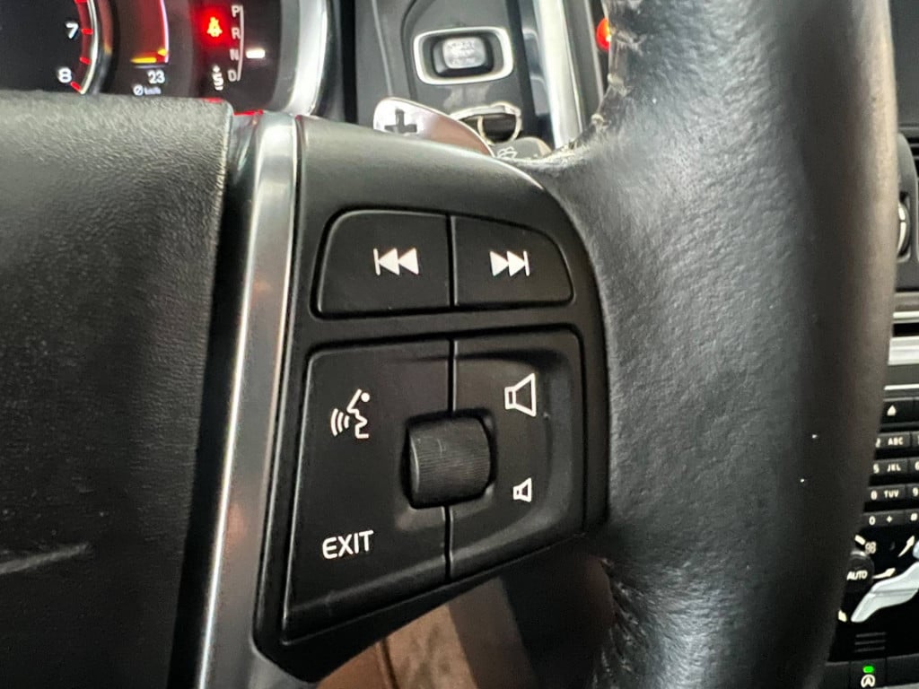 Imagem do veículo Volvo Xc60 2.0 T5 Mom 2016