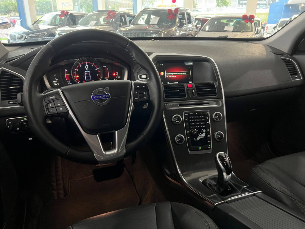 Imagem do veículo Volvo Xc60 2.0 T5 Mom 2016