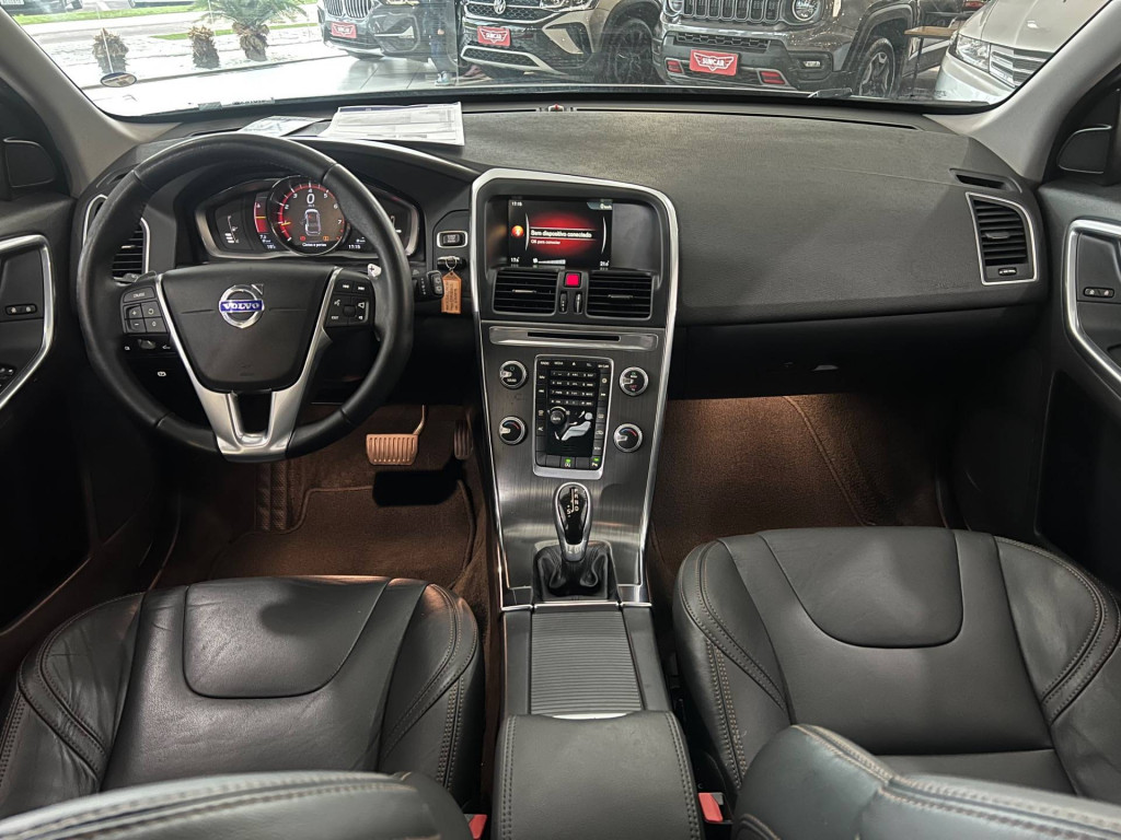 Imagem do veículo Volvo Xc60 2.0 T5 Mom 2016