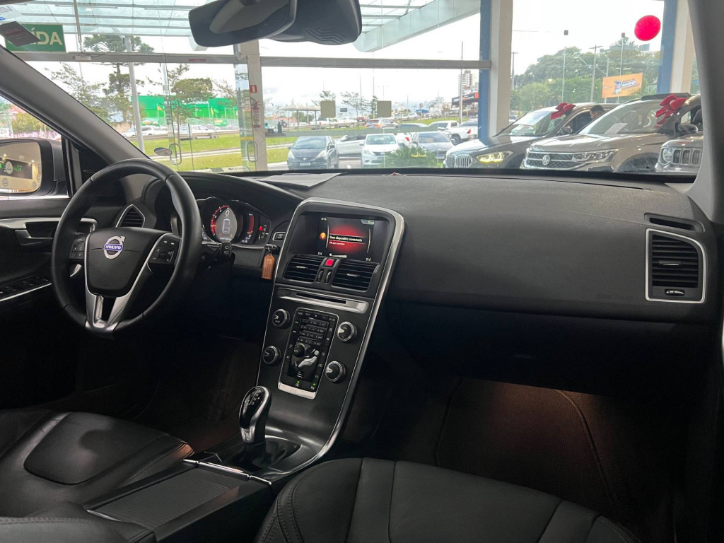 Imagem do veículo Volvo Xc60 2.0 T5 Mom 2016