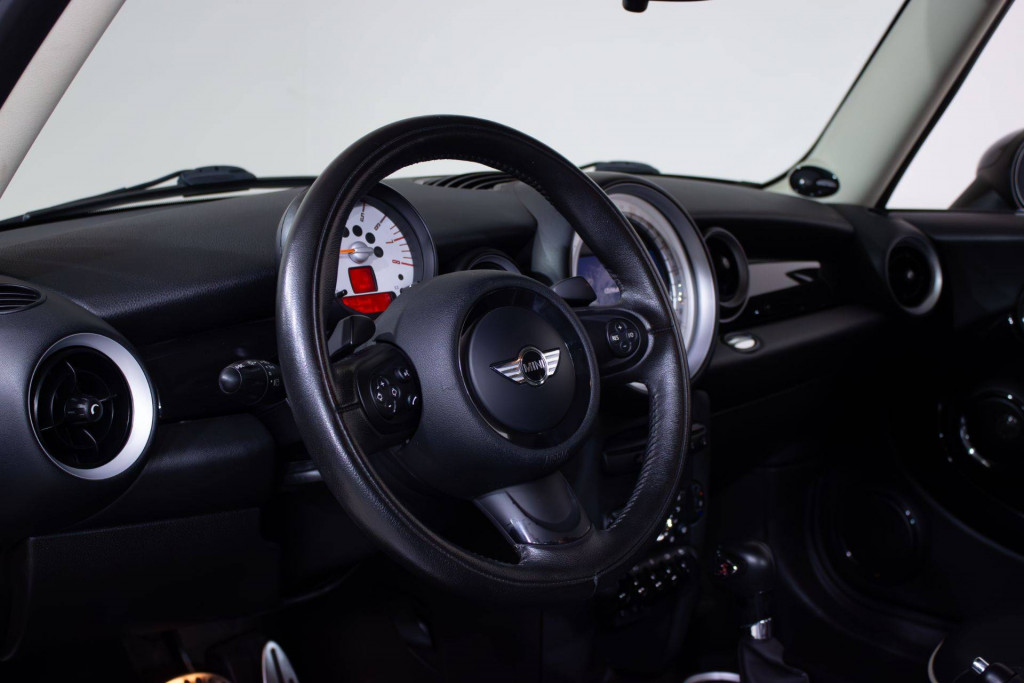Imagem do veículo Mini Cooper-s 1.6 16v Tb 2p 2011