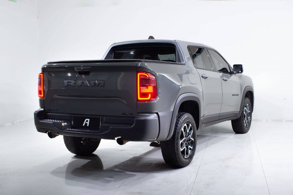 Imagem do veículo Ram Rampage Rebel Hurr. 4 2.0 Tb Cd 4x4 Aut 2024