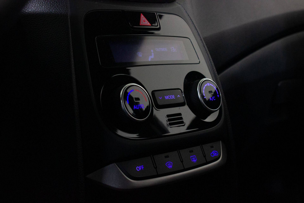 Imagem do veículo Hyundai Hb20x 1.6a Premi 2018