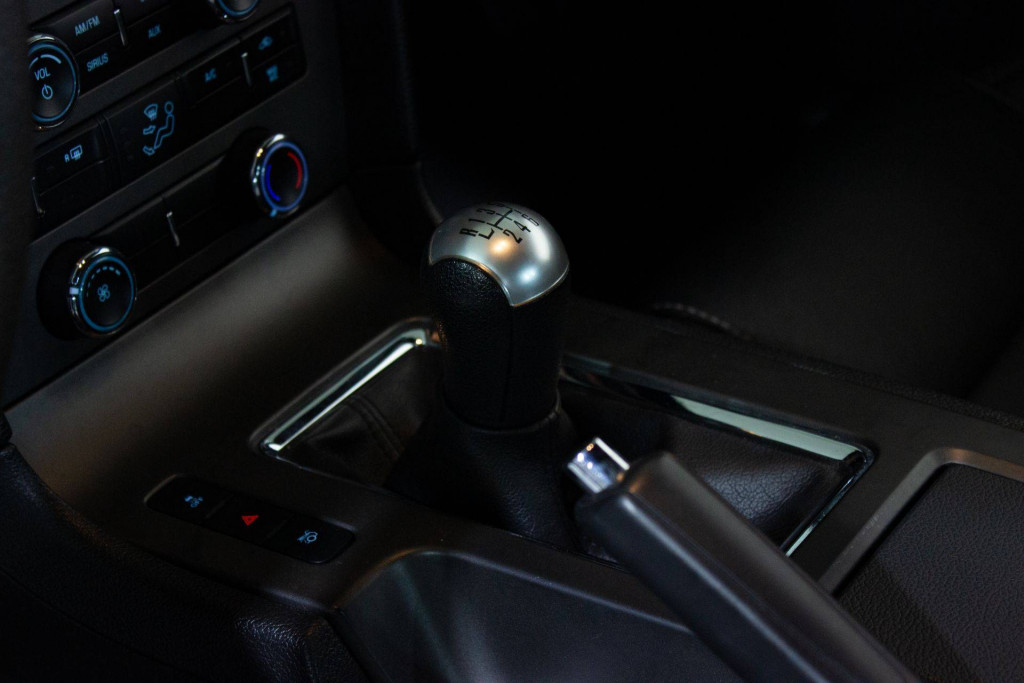 Imagem do veículo Ford Mustang Gt 5.0 V-8 2p 2012