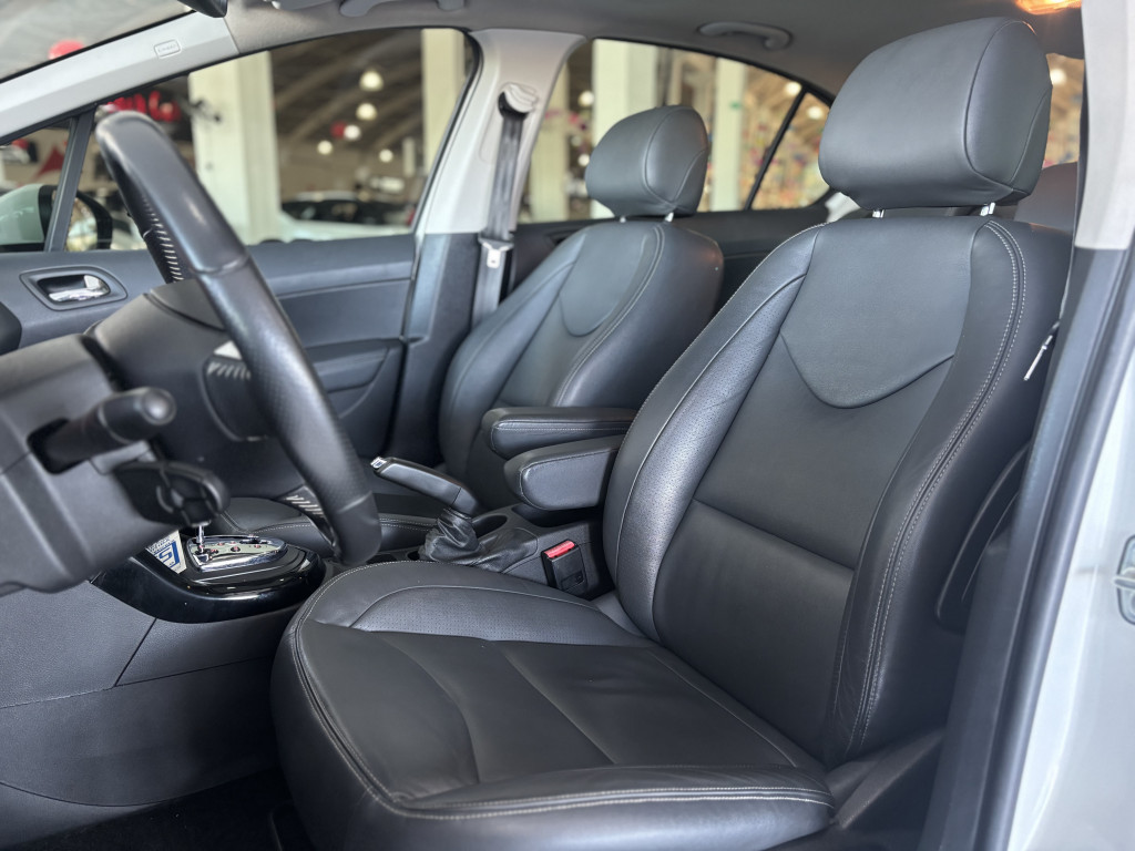 Imagem do veículo PEUGEOT 408 1.6 GRIFFE 16V TURBO FLEX 4P AUTOMÁTICO