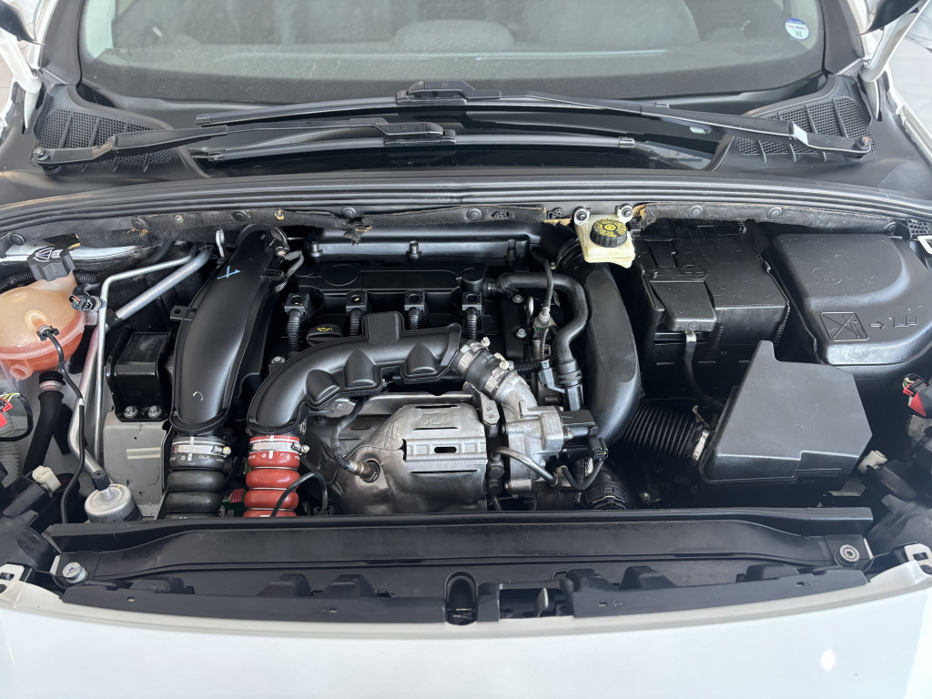 Imagem do veículo PEUGEOT 408 1.6 GRIFFE 16V TURBO FLEX 4P AUTOMÁTICO