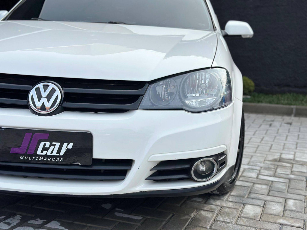 Imagem do veículo VOLKSWAGEN GOLF 1.6 SPORTLINE LIMIT.EDIT 2011
