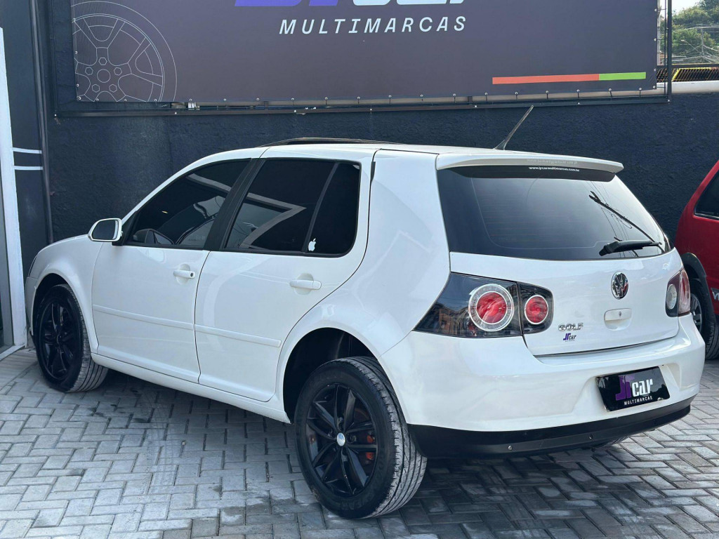Imagem do veículo VOLKSWAGEN GOLF 1.6 SPORTLINE LIMIT.EDIT 2011