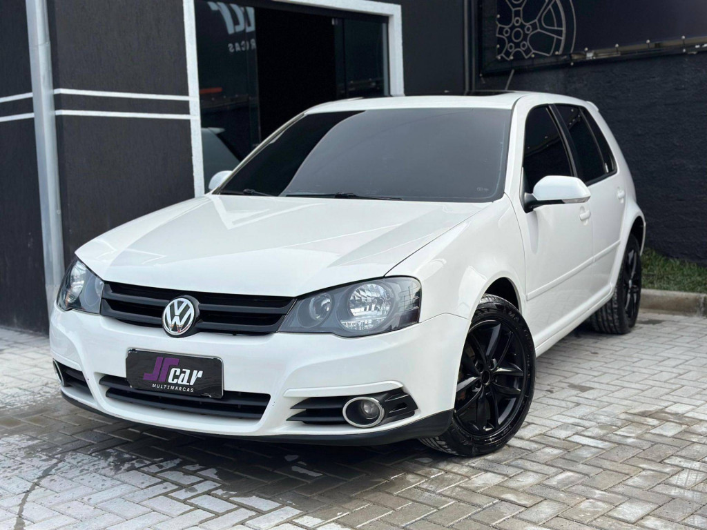 Imagem do veículo VOLKSWAGEN GOLF 1.6 SPORTLINE LIMIT.EDIT 2011