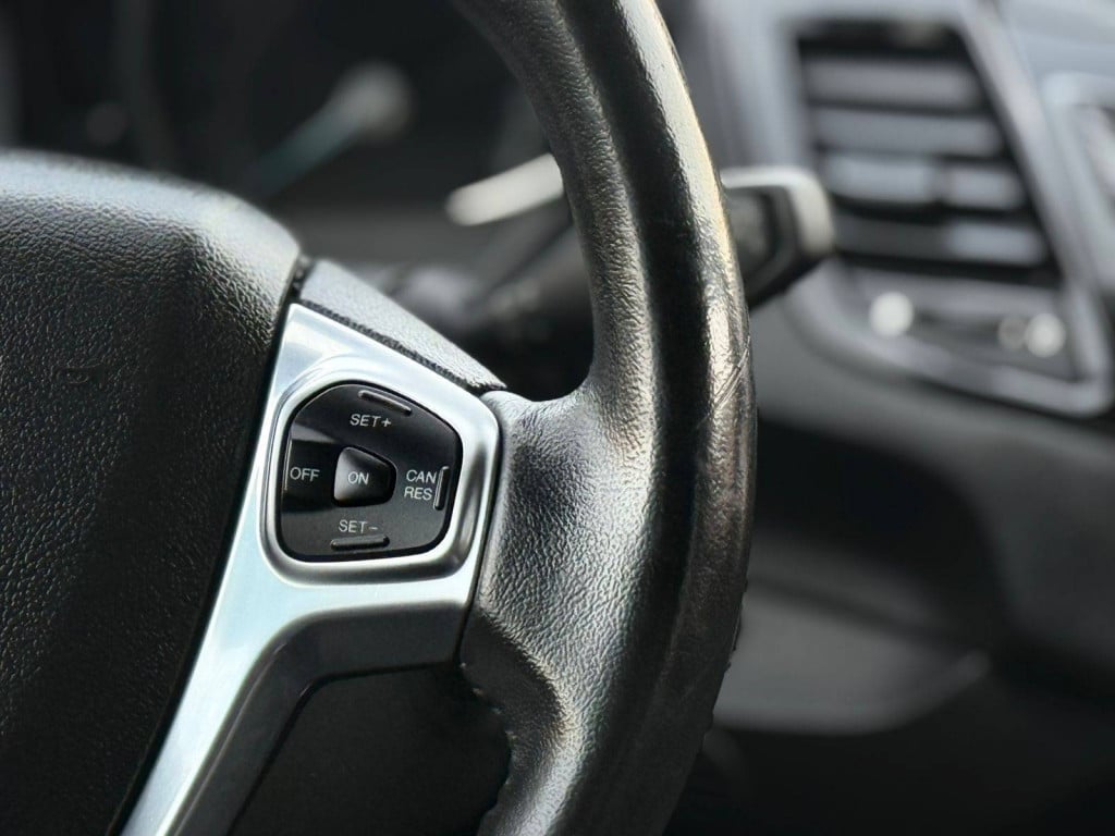 Imagem do veículo FORD FIESTA SD 1.6 LTIA 2014