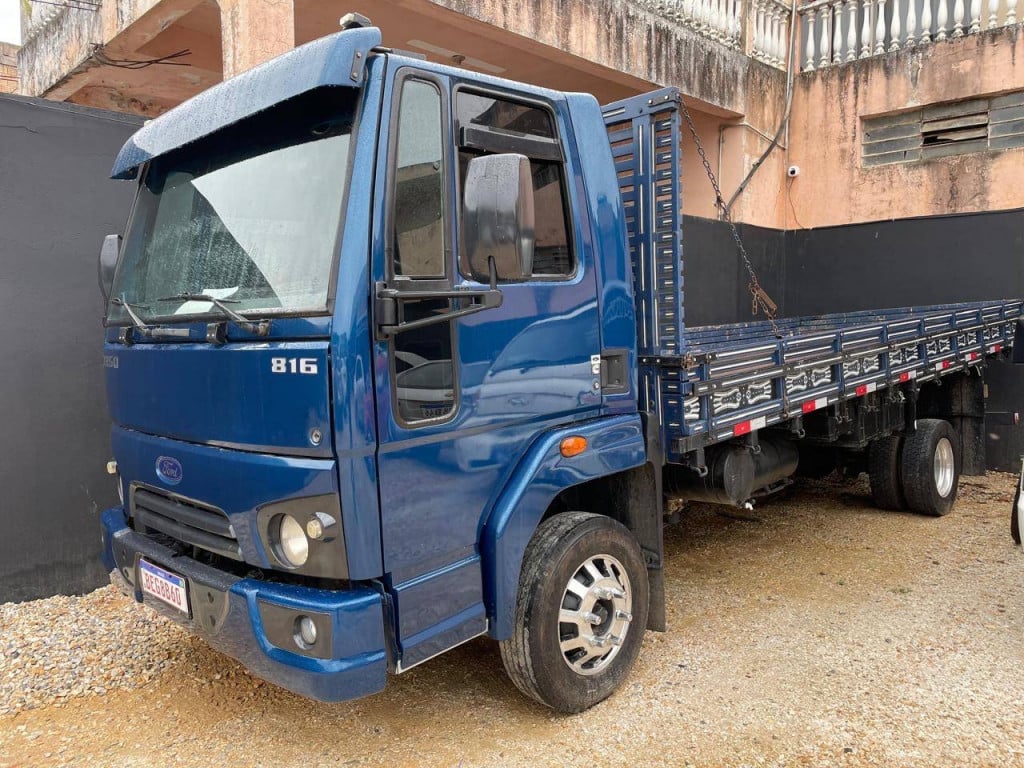 Imagem do veículo FORD CARGO 816 E 2015