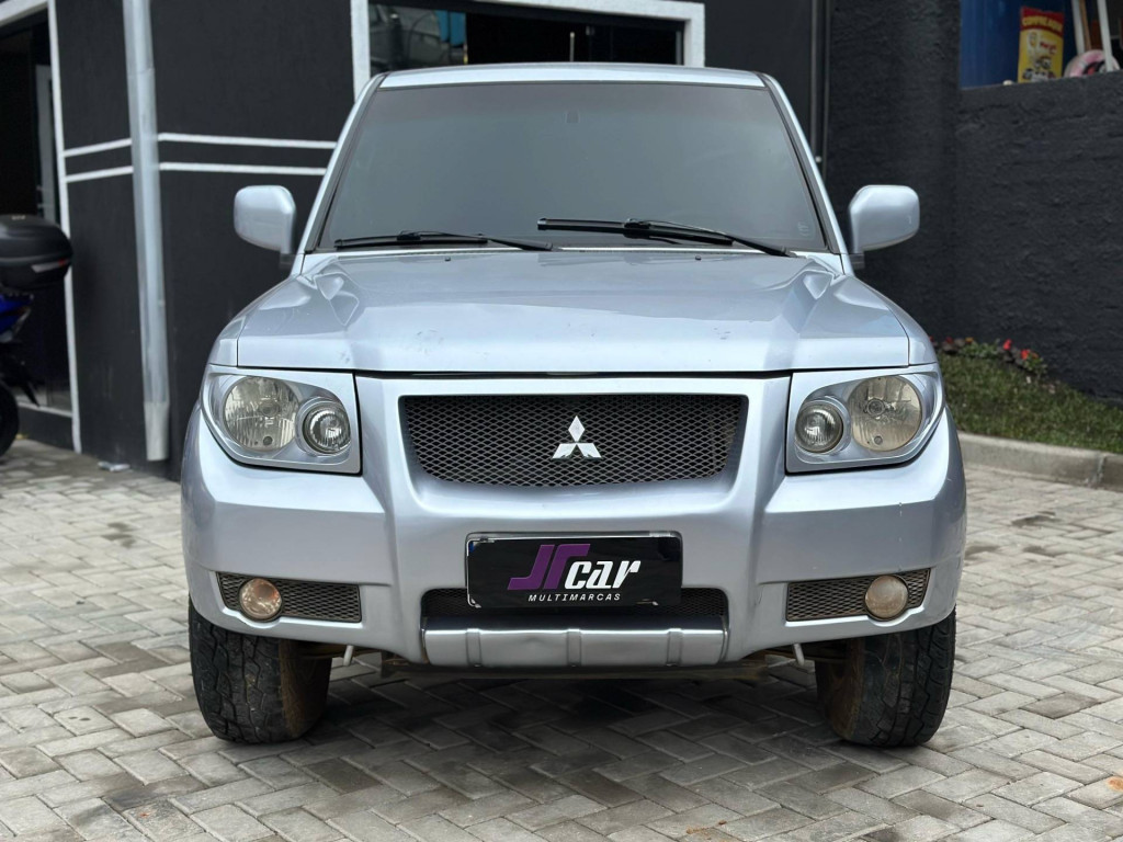 Imagem do veículo MITSUBISHI PAJERO TR4 2.0 FLEX 16V 4X2 AUT. 2008