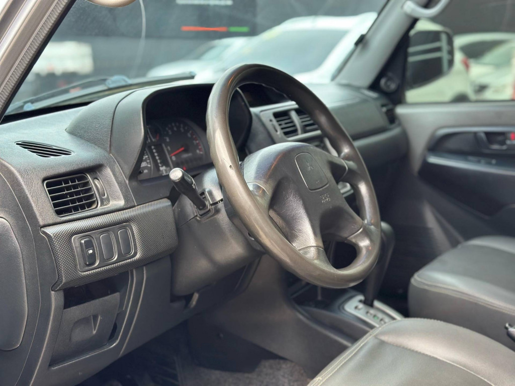 Imagem do veículo MITSUBISHI PAJERO TR4 2.0 FLEX 16V 4X2 AUT. 2008