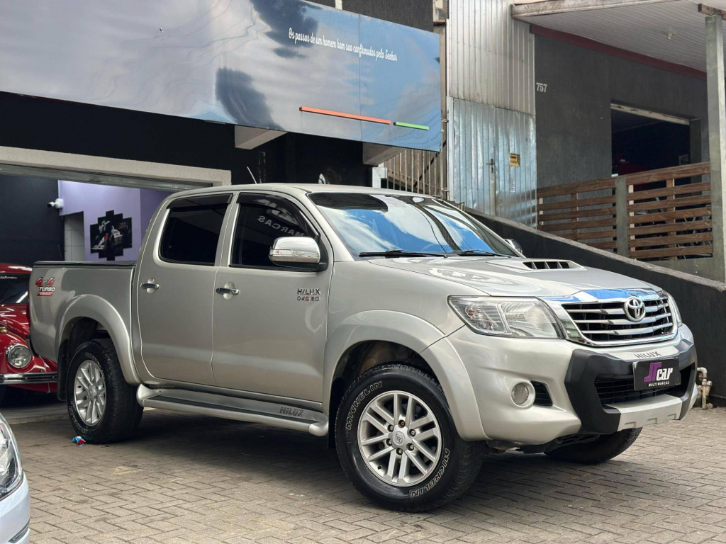 Imagem do veículo TOYOTA HILUX CD4X4 SRV 2013