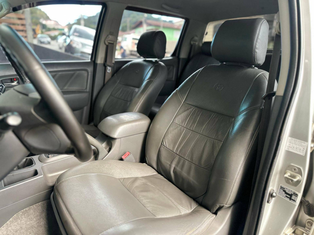 Imagem do veículo TOYOTA HILUX CD4X4 SRV 2013